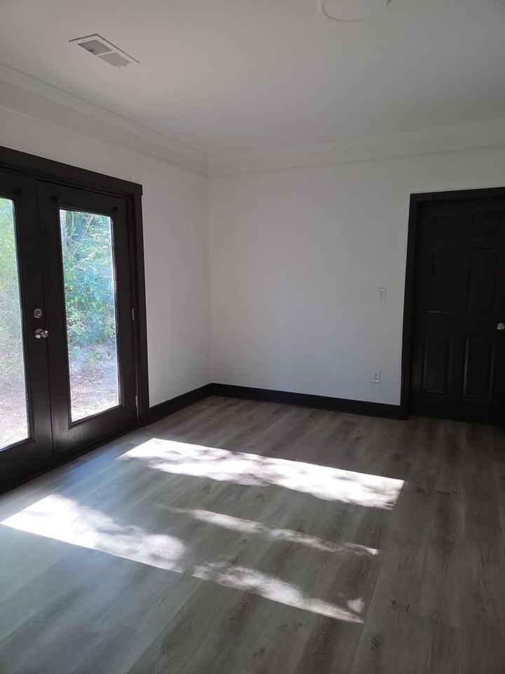 1622 Hillside Ave - Photo 7 of 18