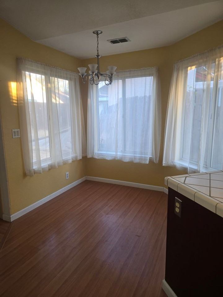 7670 Copper Cove Pl - Photo 7 of 46