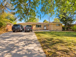 featured image of 3725 Moorhead Ave
