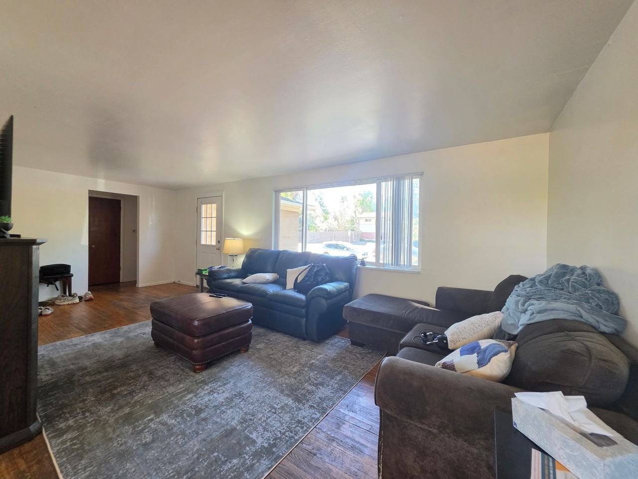 3725 Moorhead Ave - Photo 3 of 14