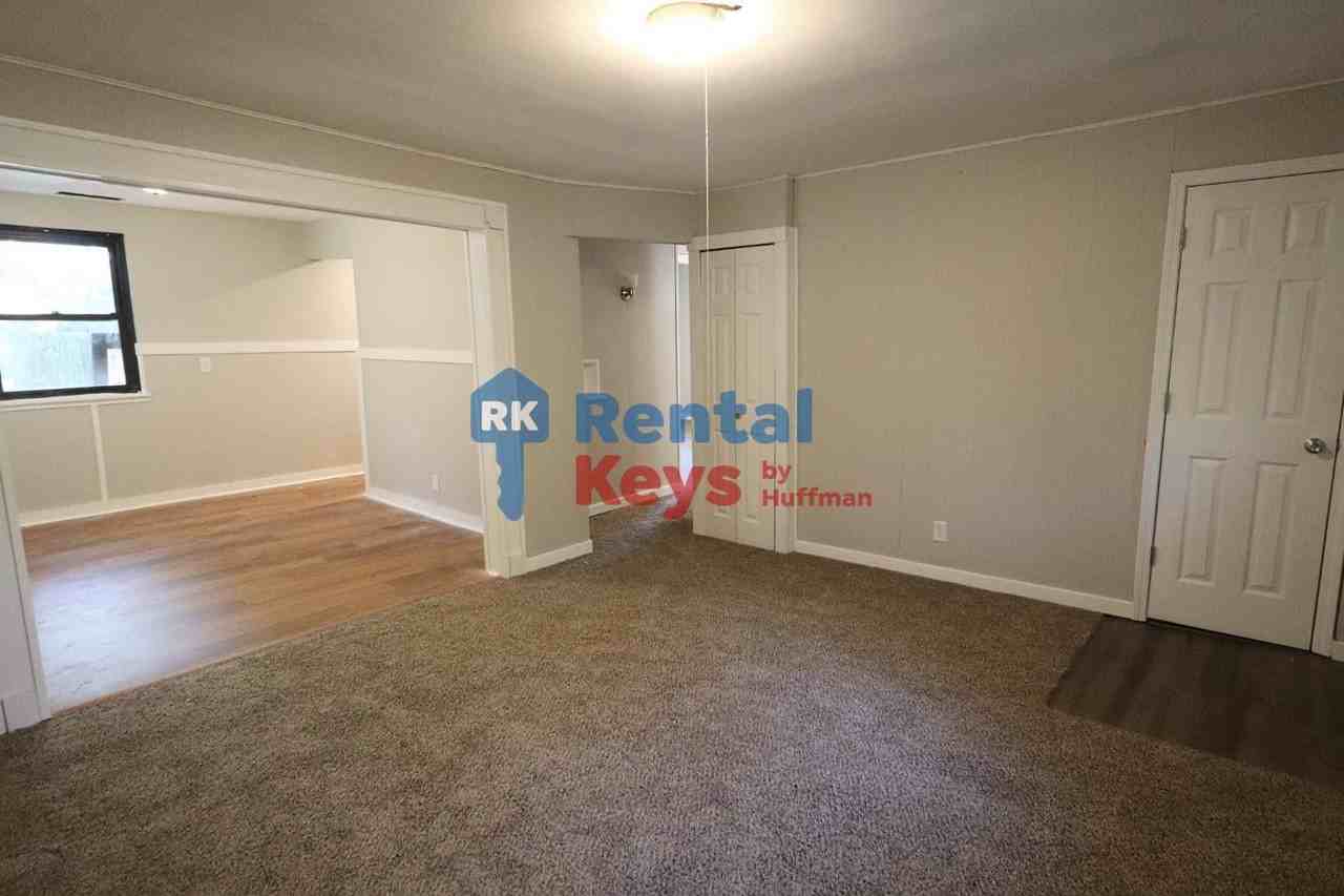 2616 S Dexter Ave - Photo 4 of 15
