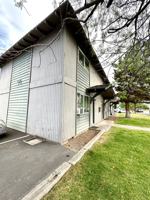 featured image of 1632 Sw Lava Ave