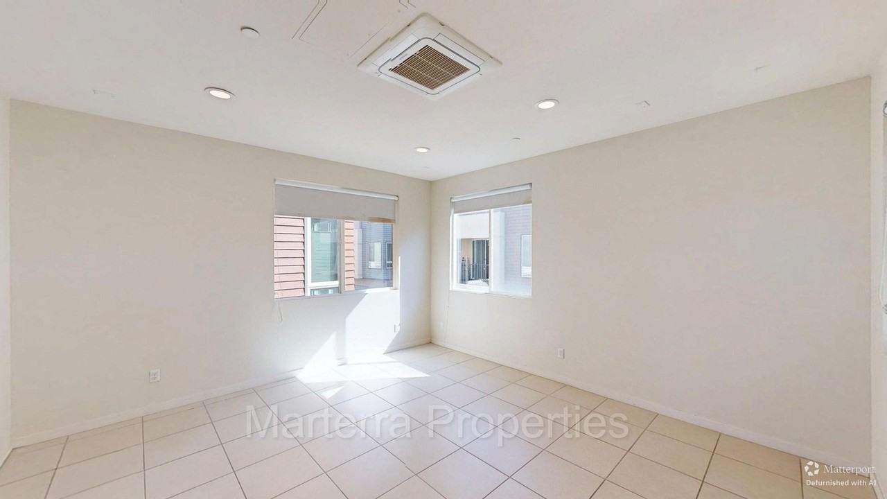 812 Brickyard Ln - Photo 7 of 35