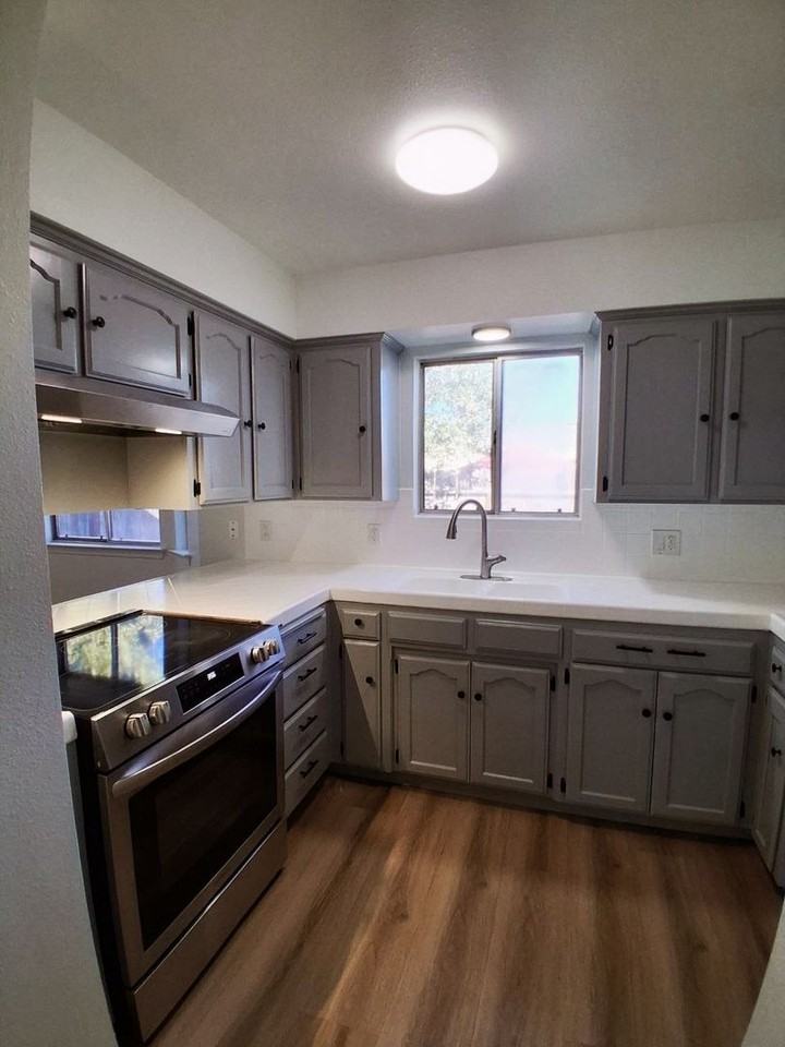 4322 N Cornelia Ave - Photo 5 of 27