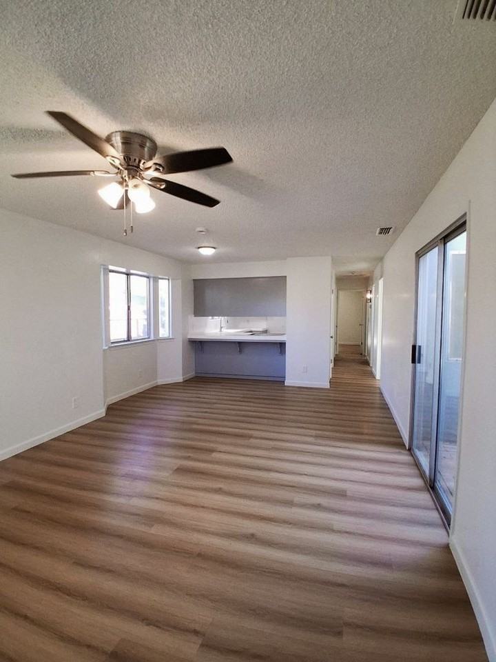 4322 N Cornelia Ave - Photo 7 of 27