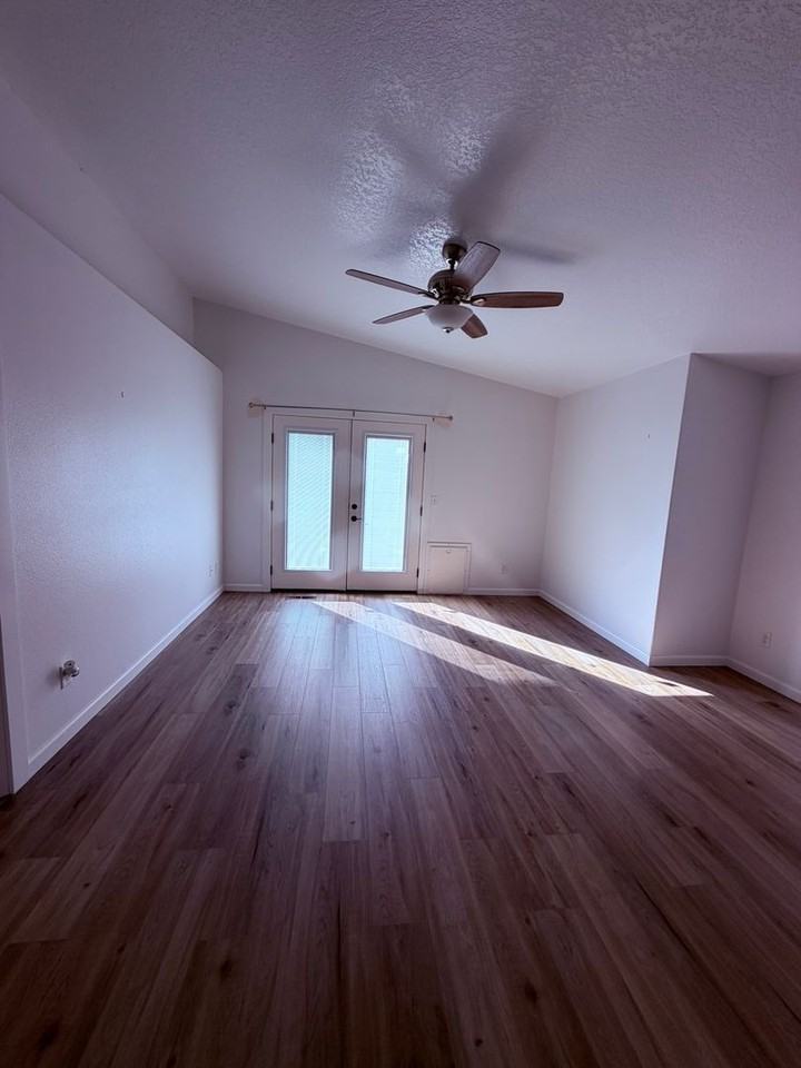 7211 33rd Way Ne - Photo 4 of 39