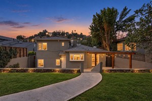 featured image of 2310 Griffith Park Blvd