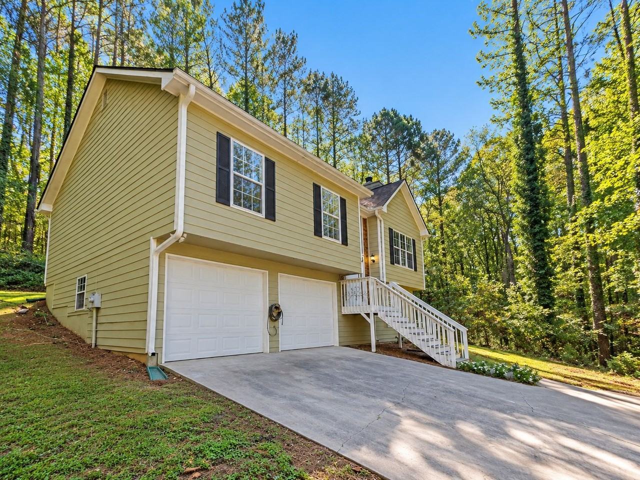 181 N Springs Dr - Photo 3 of 38
