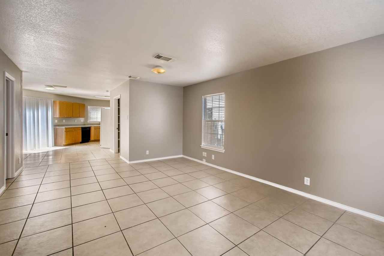11 Braches Park - Photo 3 of 27