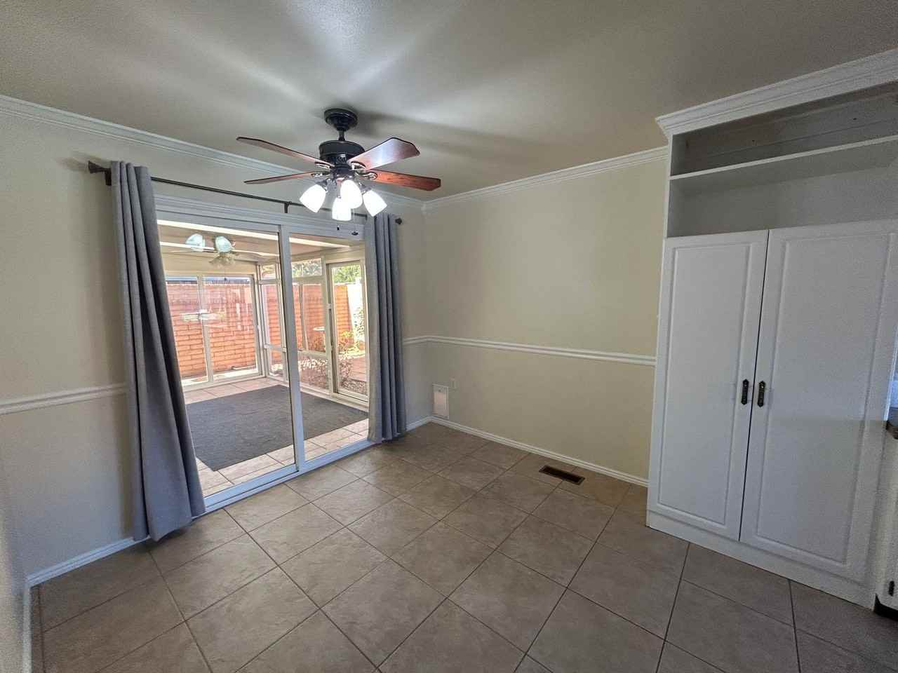 545 S Valley View Dr #29 - Photo 5 of 29