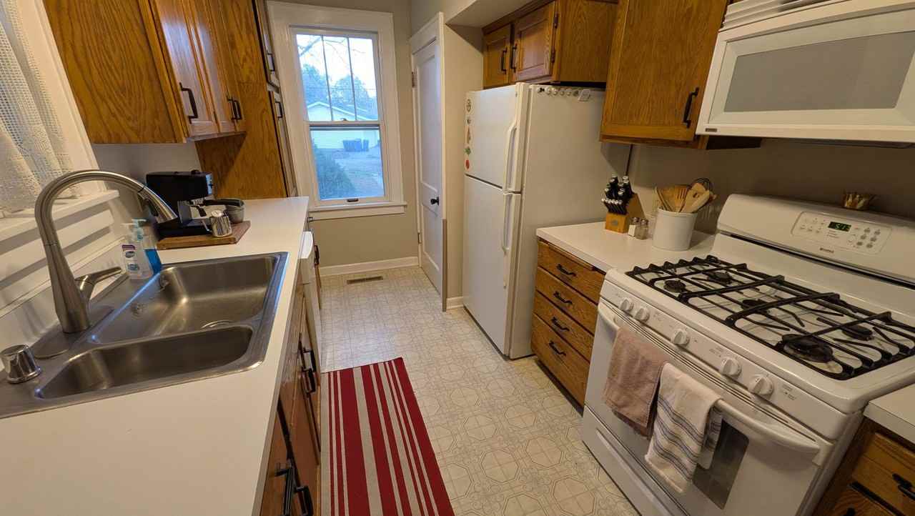 4625 Minnehaha Ave - Photo 2 of 11