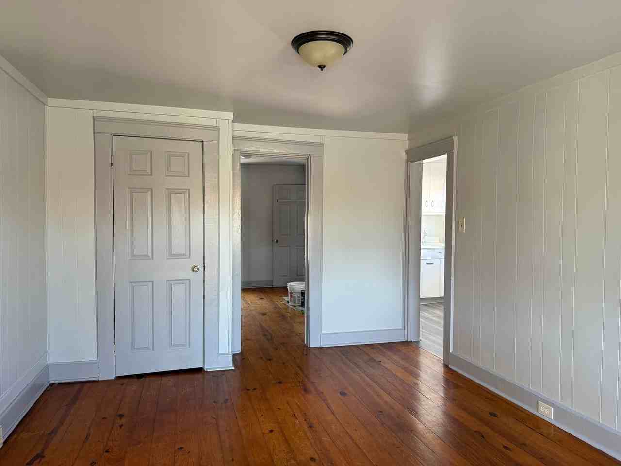 519 N Lime St - Photo 5 of 23