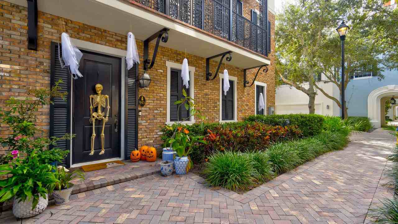 143 N Cannery Row Cir - Photo 3 of 50