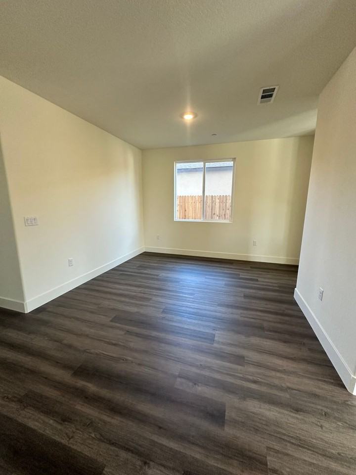 610 610 N. Marie - Photo 5 of 22
