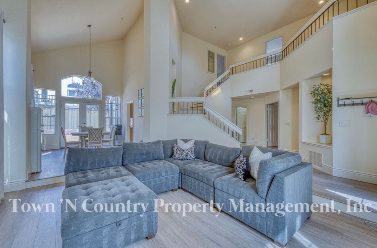 17677 River Run Rd - Photo 6 of 25