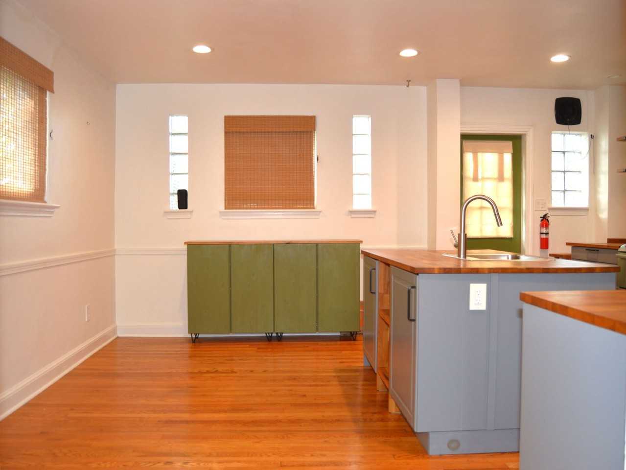 95 54th St Se - Photo 2 of 27