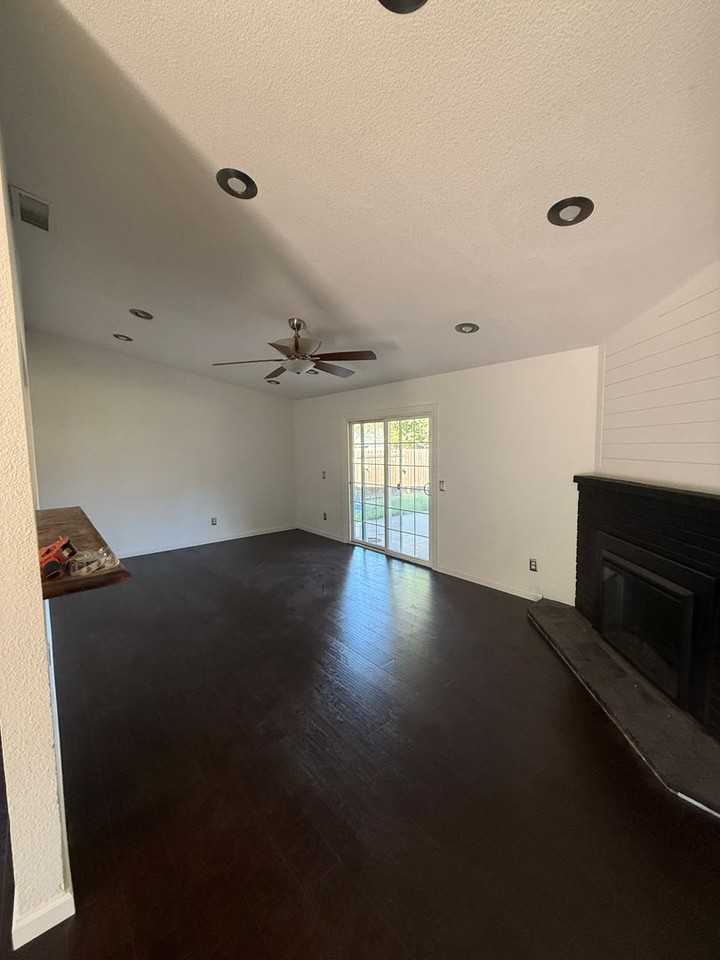 9173 Renee Ann St - Photo 3 of 17