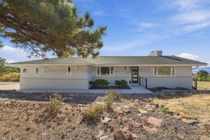featured image of 5 Meeker Ln