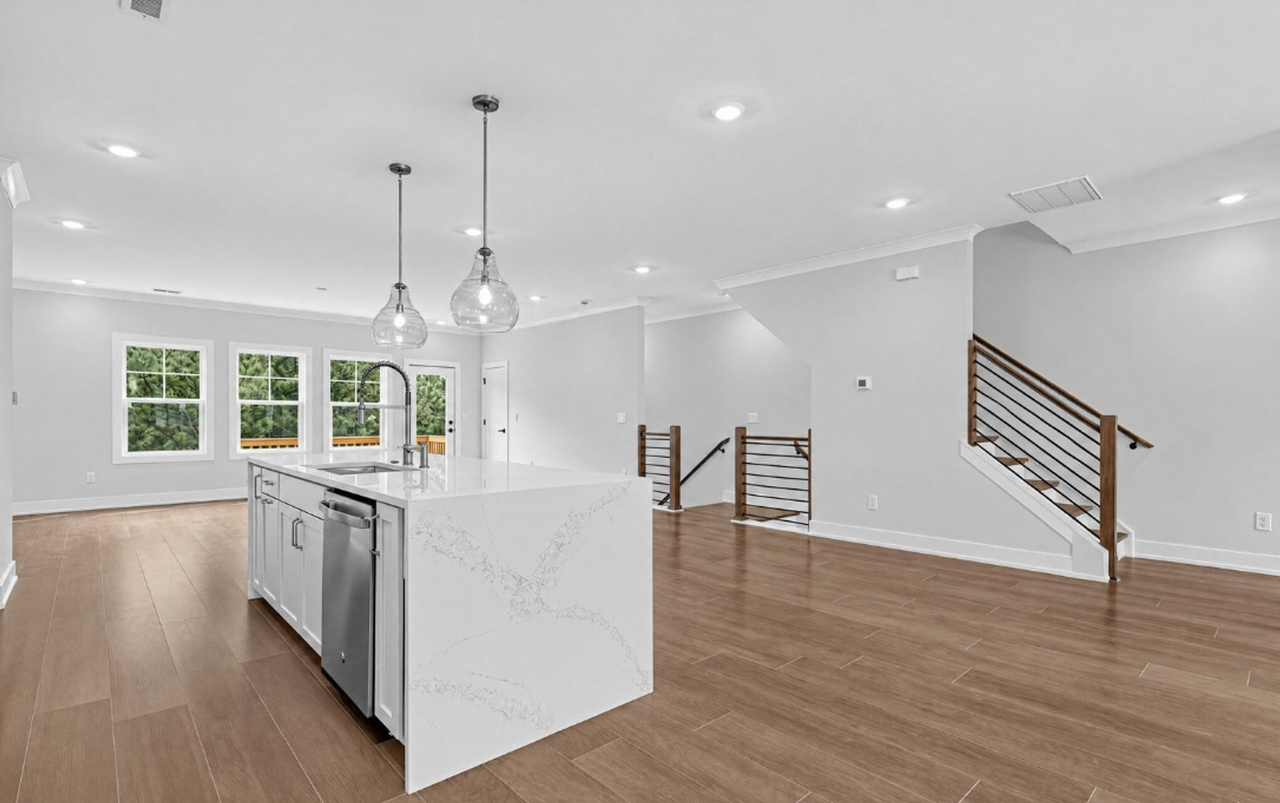 744 Mildred Oaks Ct - Photo 4 of 22