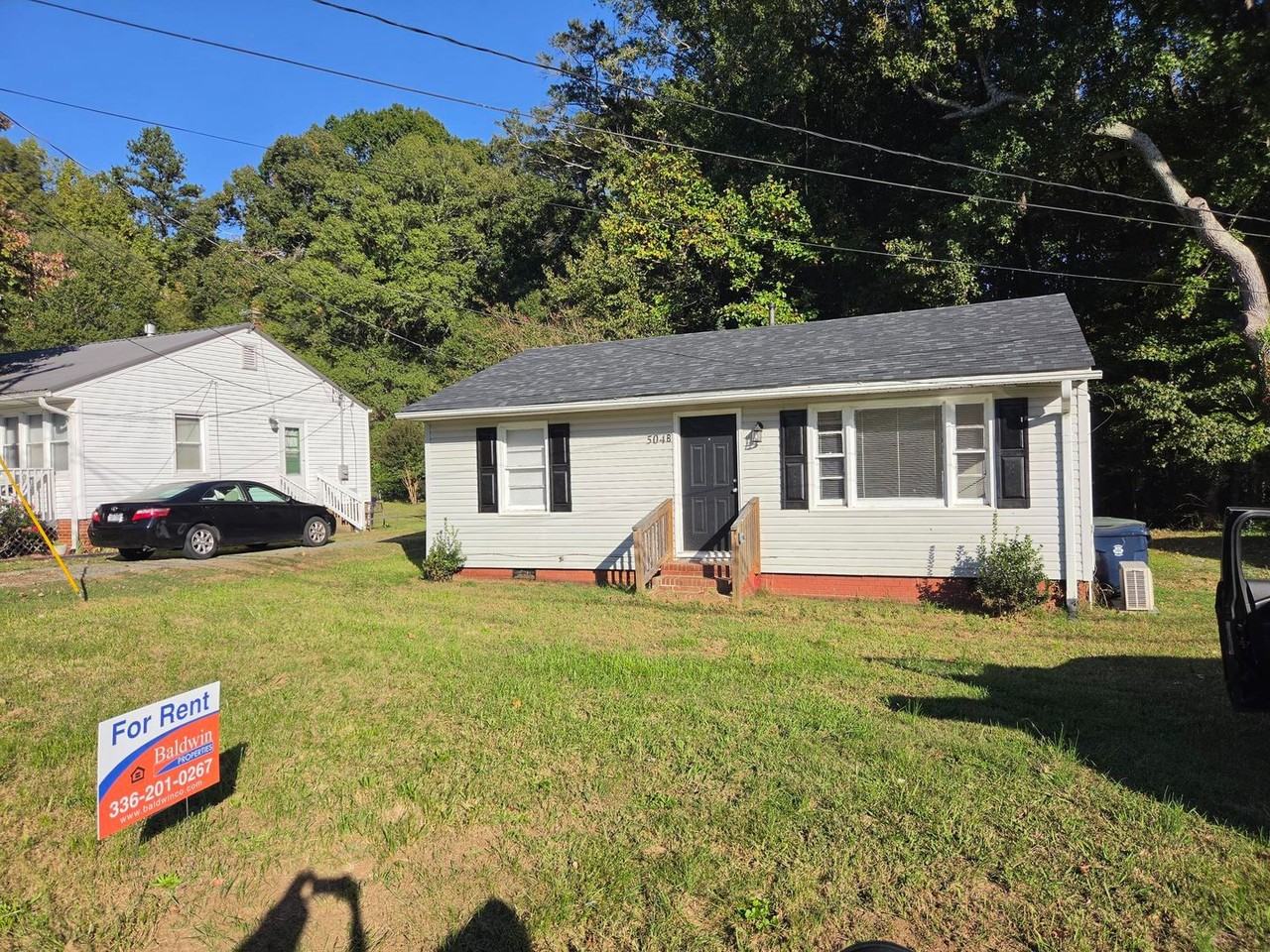 504 Moore Dr - Photo 2 of 18