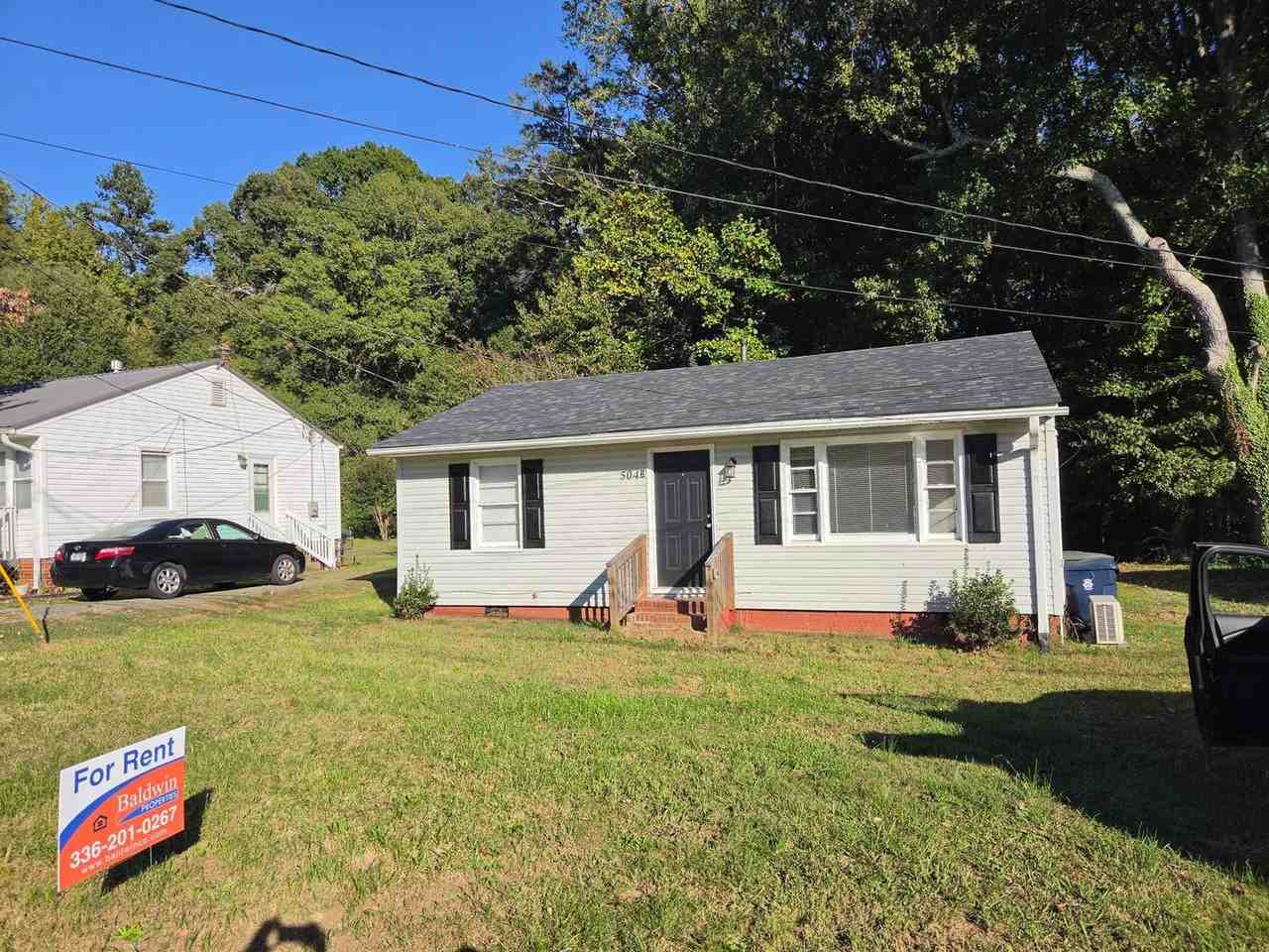 504 Moore Dr - Photo 3 of 18