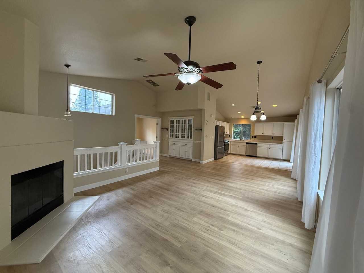 9446 Village Tree Dr - Photo 2 of 23