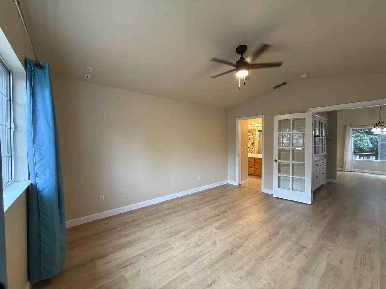 9446 Village Tree Dr - Photo 7 of 23