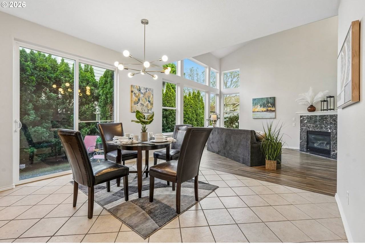 2385 Ne 13th Way - Photo 7 of 39
