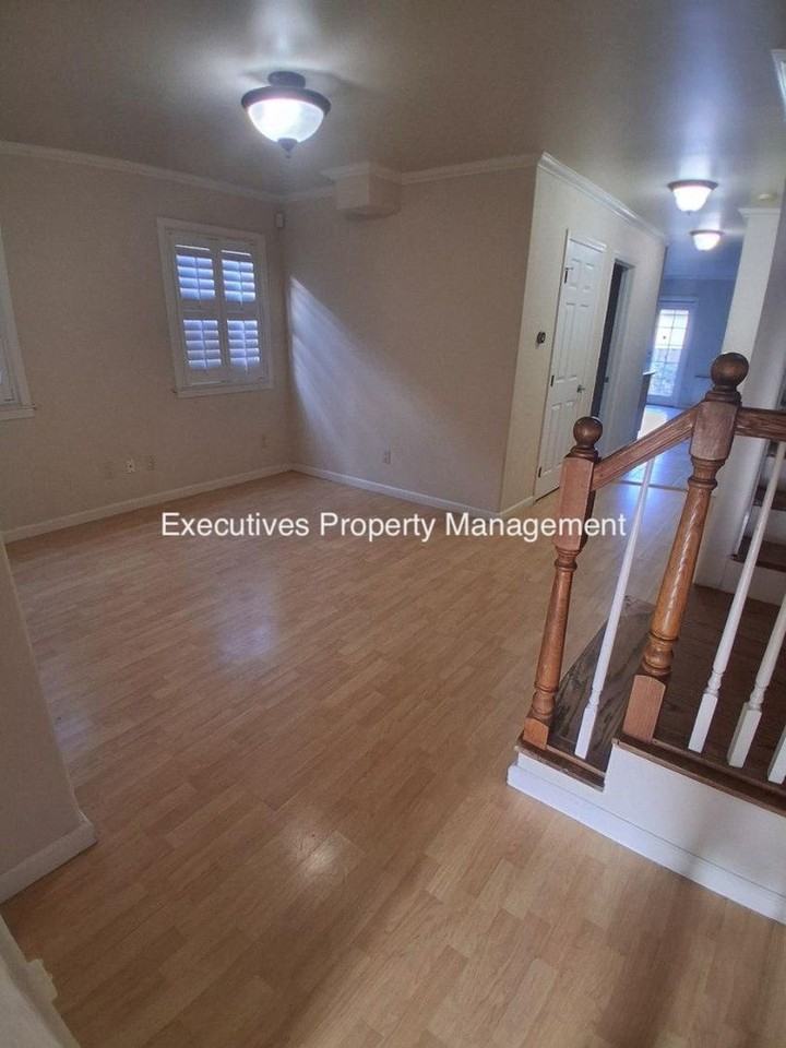 1707 40th Ave - Photo 3 of 14