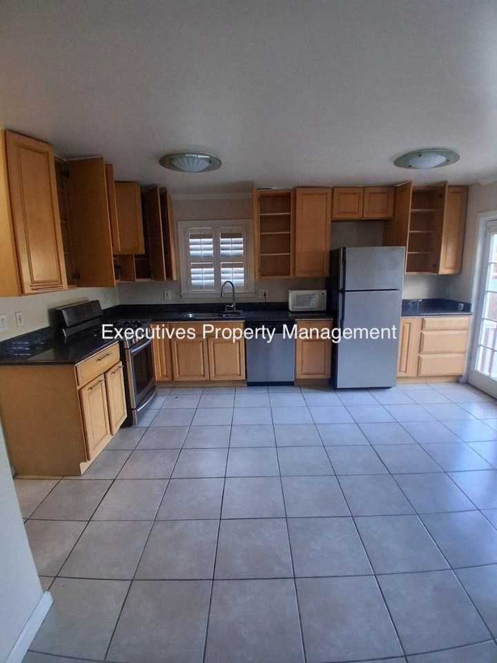1707 40th Ave - Photo 4 of 14