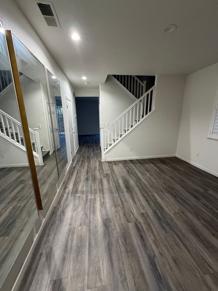 2337 Coffeeberry Rd - Photo 2 of 12