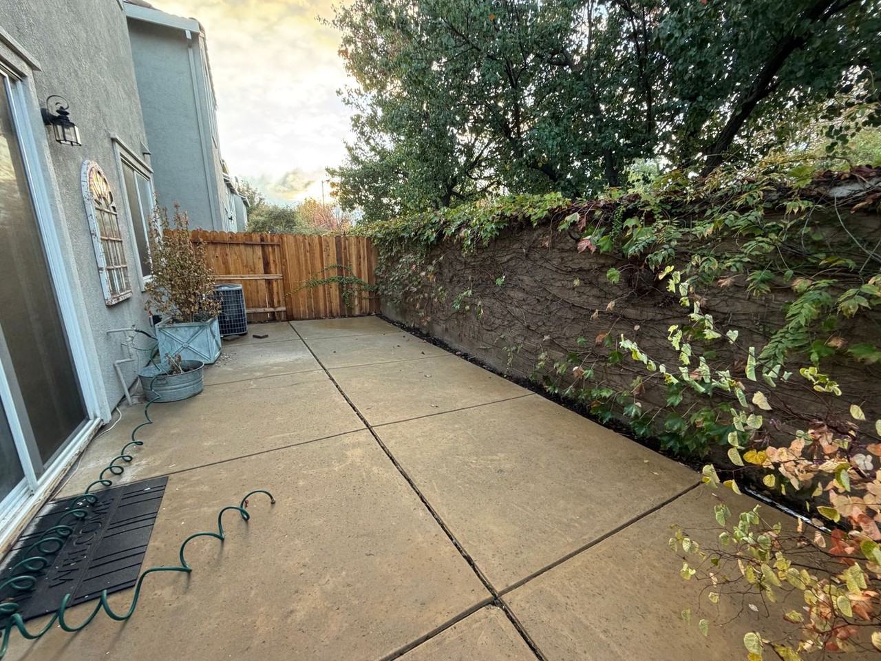2337 Coffeeberry Rd - Photo 5 of 12