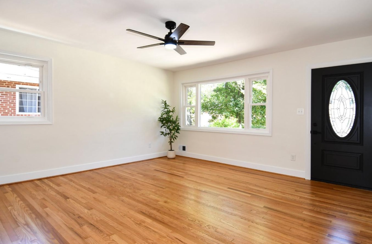 4008 Adams Dr - Photo 3 of 22