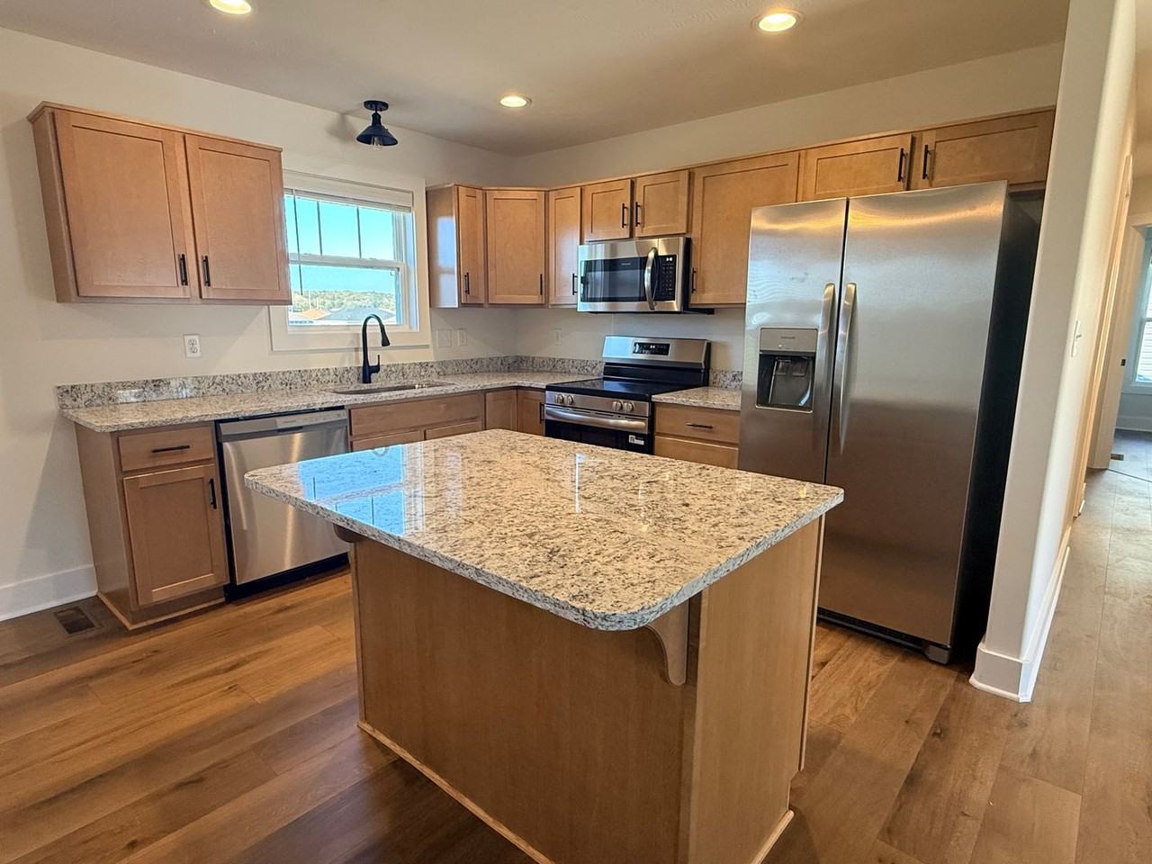 537 Tundra Ave - Photo 3 of 13