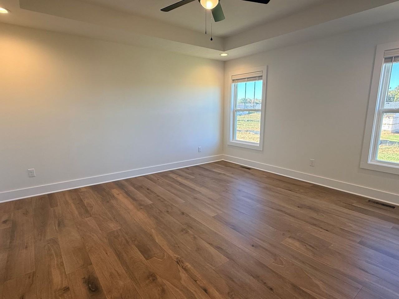 537 Tundra Ave - Photo 4 of 13