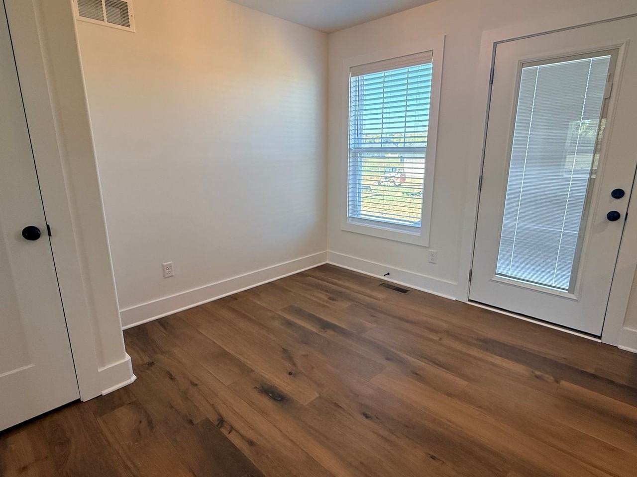 537 Tundra Ave - Photo 6 of 13