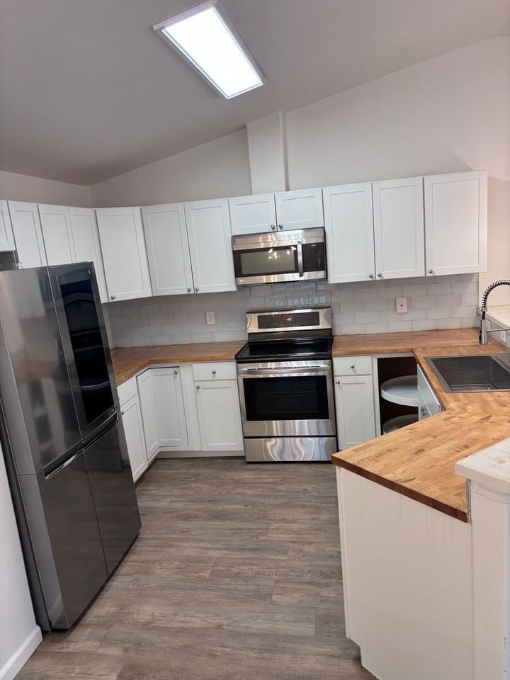 2350 Ridgemont Dr - Photo 2 of 16