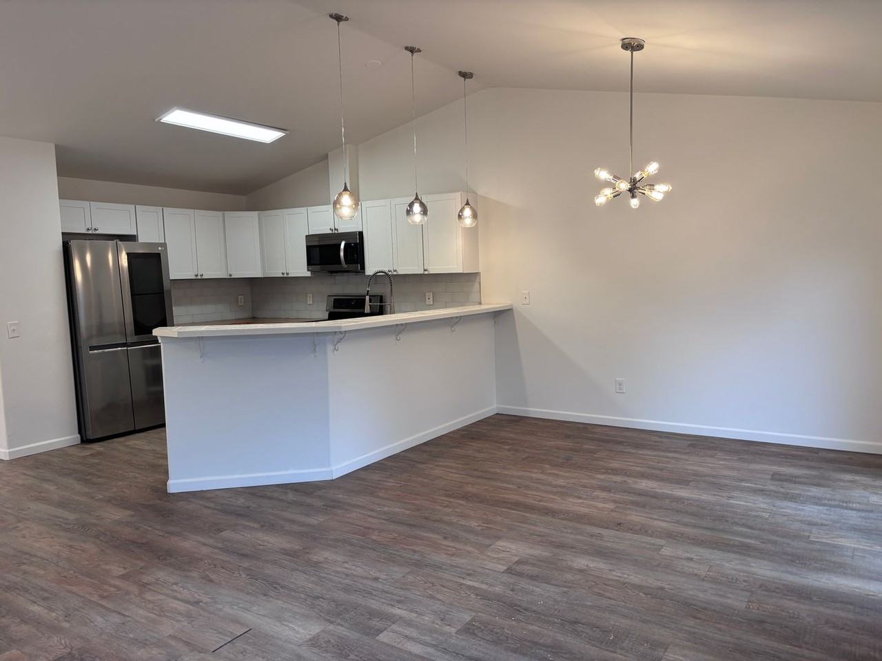 2350 Ridgemont Dr - Photo 3 of 16