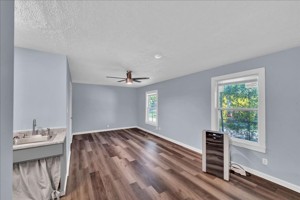 featured image of 1153 Auburn Dr #B