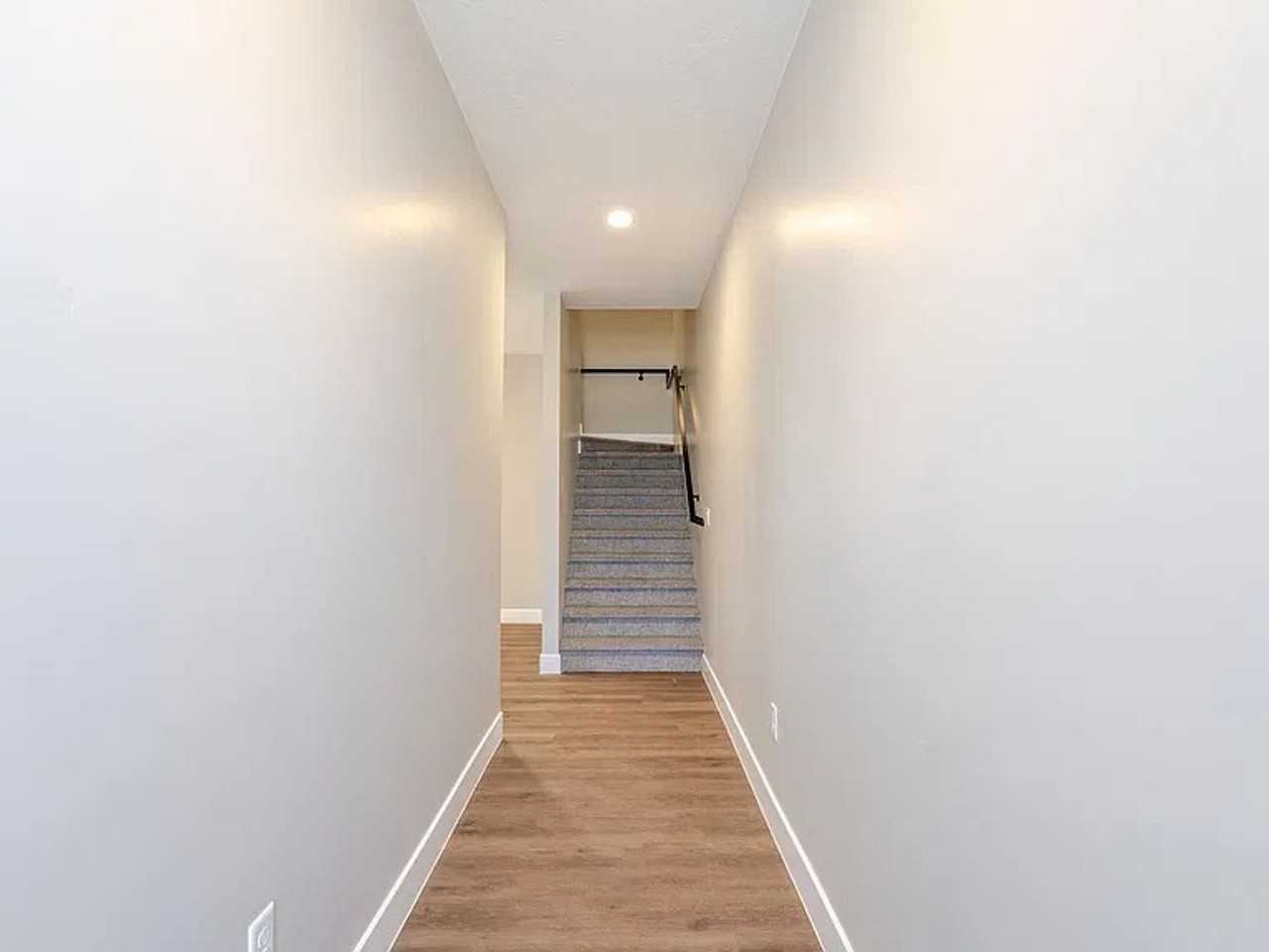 2590 W Cougar Way #5 - Photo 5 of 37