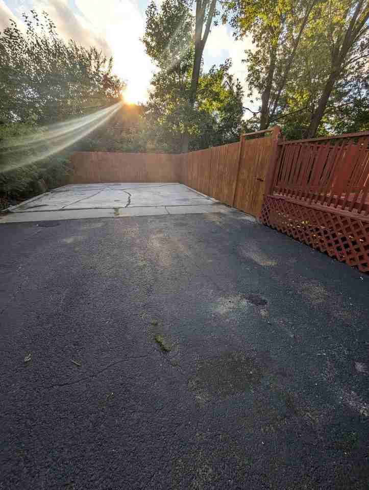 14914 Dearborn St - Photo 2 of 10