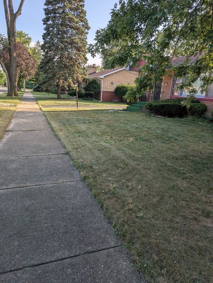 14914 Dearborn St - Photo 3 of 10