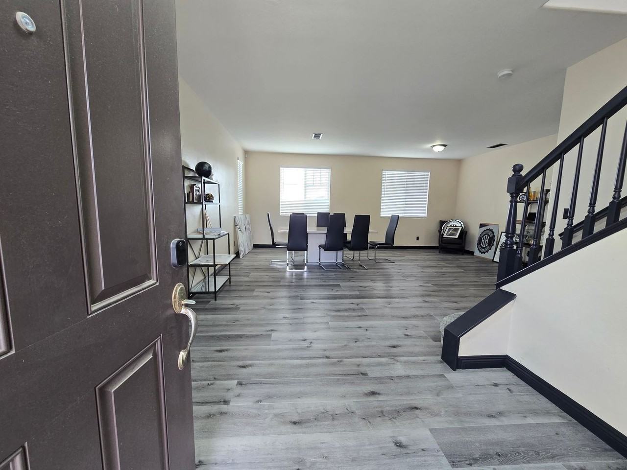 37218 Liana Ln - Photo 5 of 30