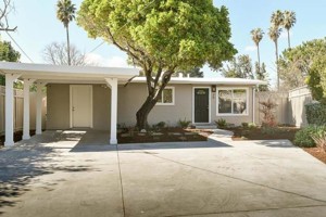 featured image of 36 Henderson Pl