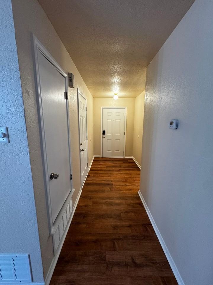 800 N 5th St - Photo 2 of 33
