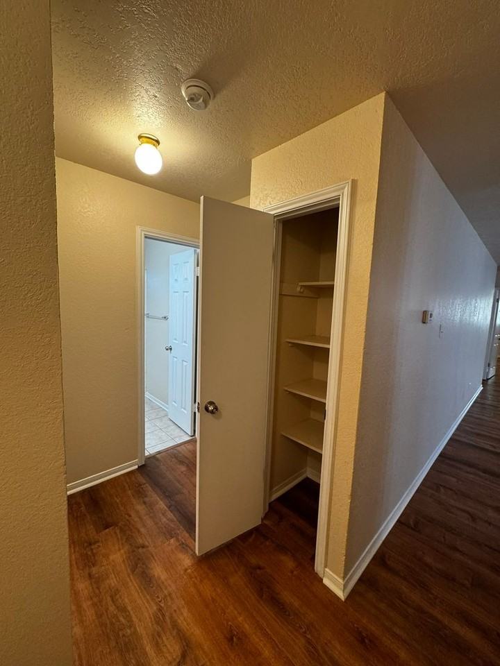 800 N 5th St - Photo 4 of 33