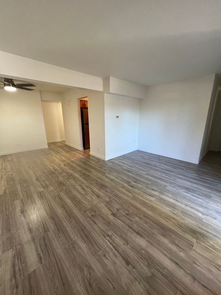 4643 S Lowell Blvd - Photo 5 of 23