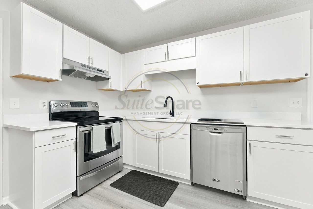Find Your Suite! Comfortable, Furnished Living in Stone Mountain, GA - Photo 4 of 25