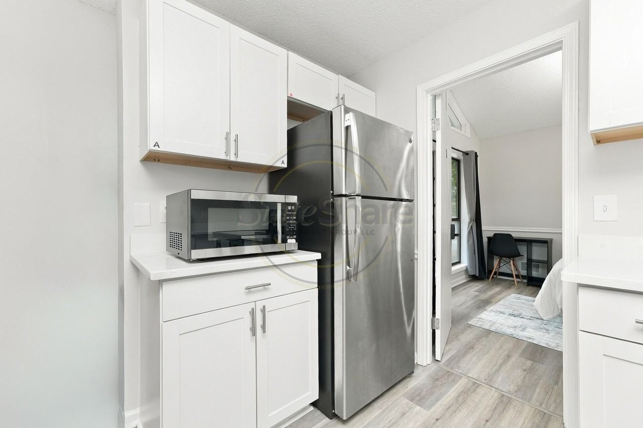 Find Your Suite! Comfortable, Furnished Living in Stone Mountain, GA - Photo 5 of 25