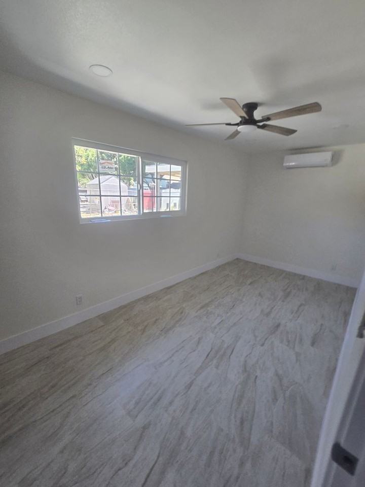 4827 W 7th St - Photo 4 of 14